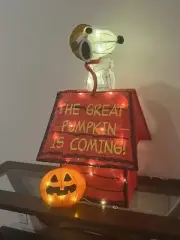 NIB Peanuts Snoopy Halloween Yard Decoration “ Great Pumpkin Is Coming “
