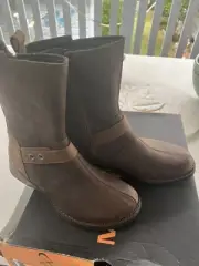 Merrell Travvy Mid waterproof Kadirs Clay Boot Size 8