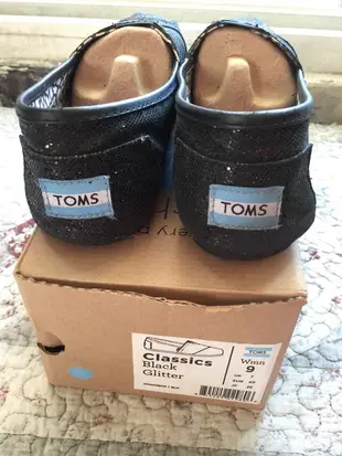 TOMS黑色休閒鞋