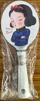 Beauty People Snow White Handheld Mirror