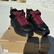 Dr Martens boots men’s 9 New with box