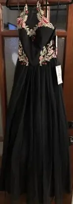 Blondie Nites By Stacy Skylar Black Embroidery Gown Size1 MSRP $ 195