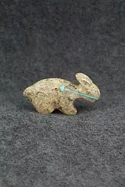 Rabbit Zuni Fetish Carving - Leonard Laiwakete