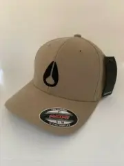 BRAND NEW Men’s Khaki NIXON FLEXFIT Curved Brim Deep Down FF At Sm.-Med. HAT/CAP