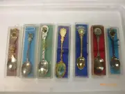 TOP QUALITY TEASPOONS X 7 SILVER PLATE & GOLD PLATE IN ORIGINAL CASES SOUVENIRS