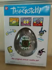 New 2018 Bandai The Original Tamagotchi Gen 2 Virtual Reality Pet Multicolor 8+