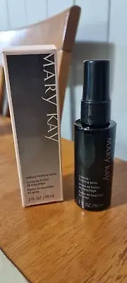 Mary Kay Makeup Finishing Spray