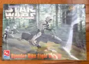 AMT Ertl 6352 Star Wars Speeder Bike Flight Display Plastic Model Kit Vtg Sealed