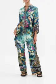BUTTON THROUGH SCARF BLOUSE BASKED IN BAROQUE