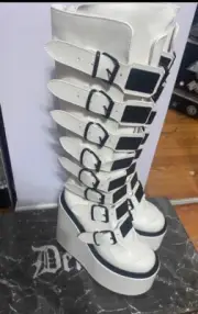 Demonia Trinity Swing 815 Platform Boots Size 8