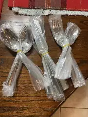 ONEIDA GLENVIEW FLA 20pc FLATWARE NIB 18/10 STAINLESS STEEL