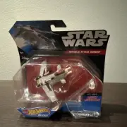 Hot Wheels Star Wars Republic Attack Gunship w/Flight Navigator