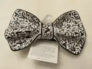 Ceramic Bow Tie White with black deruta style pattern