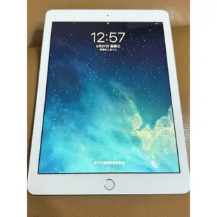 Apple iPad 5 2017 第五代 A1822 128GB WiFi 9.7吋 平板 有盒子