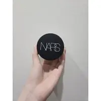 在飛比找蝦皮購物優惠-nars 蜜粉 散粉 鬆粉 新版 篩網 小白餅 二手 近全新