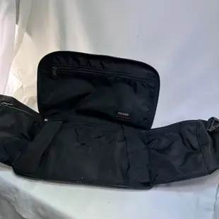 YESON永生牌 6689 旅行袋 摺疊包 輕盈耐用 可插拉桿 附長背帶 台灣製造（黑色） $1200
