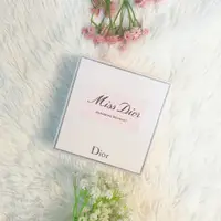 在飛比找蝦皮購物優惠-🇲🇫Dior Miss Dior 淡香水 禮盒 花樣迪奧 現