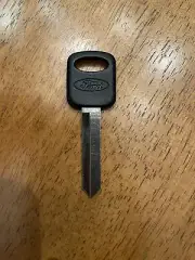 NEW FORD FACTORY ORIGINAL IGNITION KEY BLANK 596758 Fit Many Model