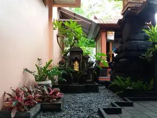 Dharma Gita Room 3