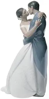 Lladro Nao Collectible Porcelain Figurine: A KISS Forever - 9" Tall - Married Couple/Wedding Ceremony.from The Treasured Memories 'Ethnic Heritage' Collection.