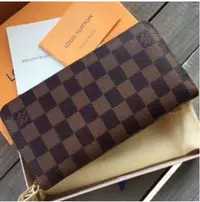 在飛比找Yahoo!奇摩拍賣優惠-甜甜二手精品Louis Vuitton 經典款錢包 卡包 手