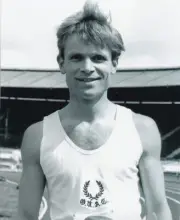 Jeffrey Archer Unsigned 10" x 8" Photo - English novelist and life peer *1