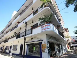 Suites Plaza del Rio - Family Hotel Malecon Centro