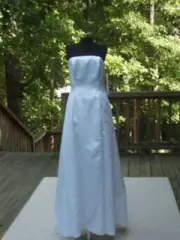 NWT $470 MODERN BRIDE WHITE STRAPLESS or STRAPS WEDDING gown size 7/8