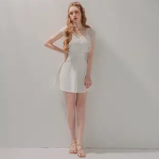 AIR SPACE 鏤空雕花蕾絲無袖短洋裝(白)