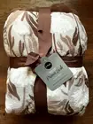 Berkshire 60" x 70" PrimaLush Plush Throw 2-pack Floral Print + Solid Brown NWT