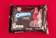 NEW LIMITED EDITION OREO COCA COLA FLAVOR + POPPING CANDY COOKIES 10.68 OZ PACK