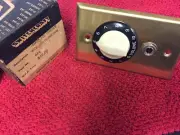 654 SWITCHCRAFT SPEAKER VOL CONTROL WITH JACK CONNECTION
