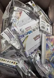 30 Pokémon TCG: Sword & Shield - Brilliant Stars *MINI PORTFOLIO ONLY No Packs!