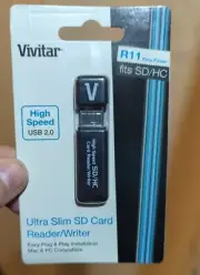 Vivitar Hi-Speed CR-35 SD USB 2.0 Card Reader Compatible with SD, SDHC, MMC & Mi