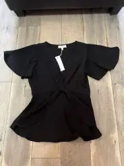 NWT Pink Blush Boutique Gilli Stylish black twist front blouse size S