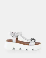 Miss Sofie Lyn/Silver Wedges 05