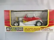 AUTO VALUE 1932 Ford Roadster by SpecCast 1:25th Scale NEW IN BOX