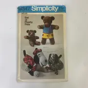 UNUSED 9647 VINTAGE SEWING PATTERN SIMPLICITY PLUSH PETS BEAR DOG CLOTHES OPENED