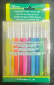 Clover 3672 Amour Crochet Hook Set of 10 Colorful Assorted Sizes NEW NIB