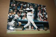 BALTIMORE ORIOLES EDDIE MURRAY UNSIGNED 8X10 PHOTO POSE 3