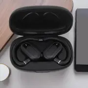 New Translation Earbuds Support 163 Languages BT 5.4 Biaxial Rotation Ear Hook
