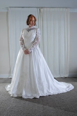 New Deadstock Vintage New with Tags Alfred Angelo Wedding Dress - Style 1781