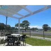Quarterdeck Lakes Entrance 2br Waterfront Apartment