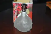 DAVCO DECORATOR CHOICE FROSTED WHITE ROSE WITH JEWEL TOP PERFUME BOTTLE NEW
