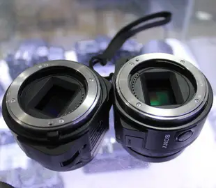 Sony 索尼 ILCE-QX1可更換鏡頭微單 便攜式運動相機 正品順豐