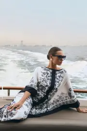 Rikki | Black & White Long-Sleeve Maxi Dress With Tie Waist