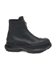 Alexander McQueen Tread Slick Zip Detailed Boots 35,36,37.5,37,38,39,40,36.5 black