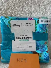 NEW Little Sleepies Finding Nemo Nemo's Reef Disney Pixar Large Cloud Blanket