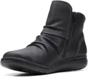 Clarks Adult Womens Un Loop Top Size 10.5M Black Leather Zip Ankle Boot NIB