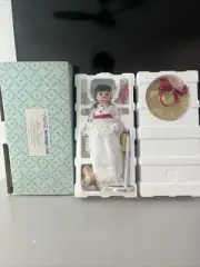 New In Box 2000 The Coca-Cola Nostalgia Doll by Madame Alexander w/ Cert of Auth